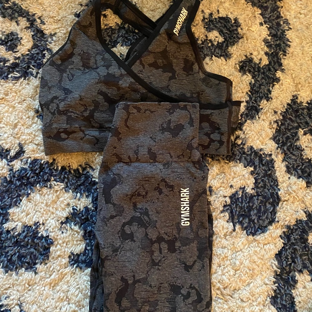 Gymshark Black Sports Bra with matching leggings only worn